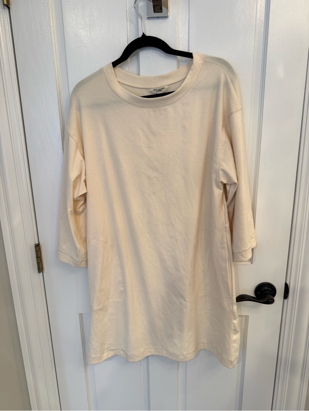 Max Studio Cream Long Sleeve Relaxed Tunic Top